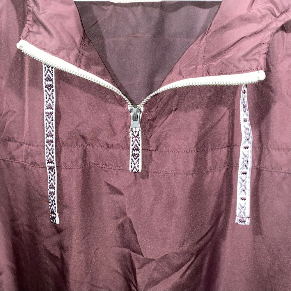 Wind Breaker - Picture 3 of 5